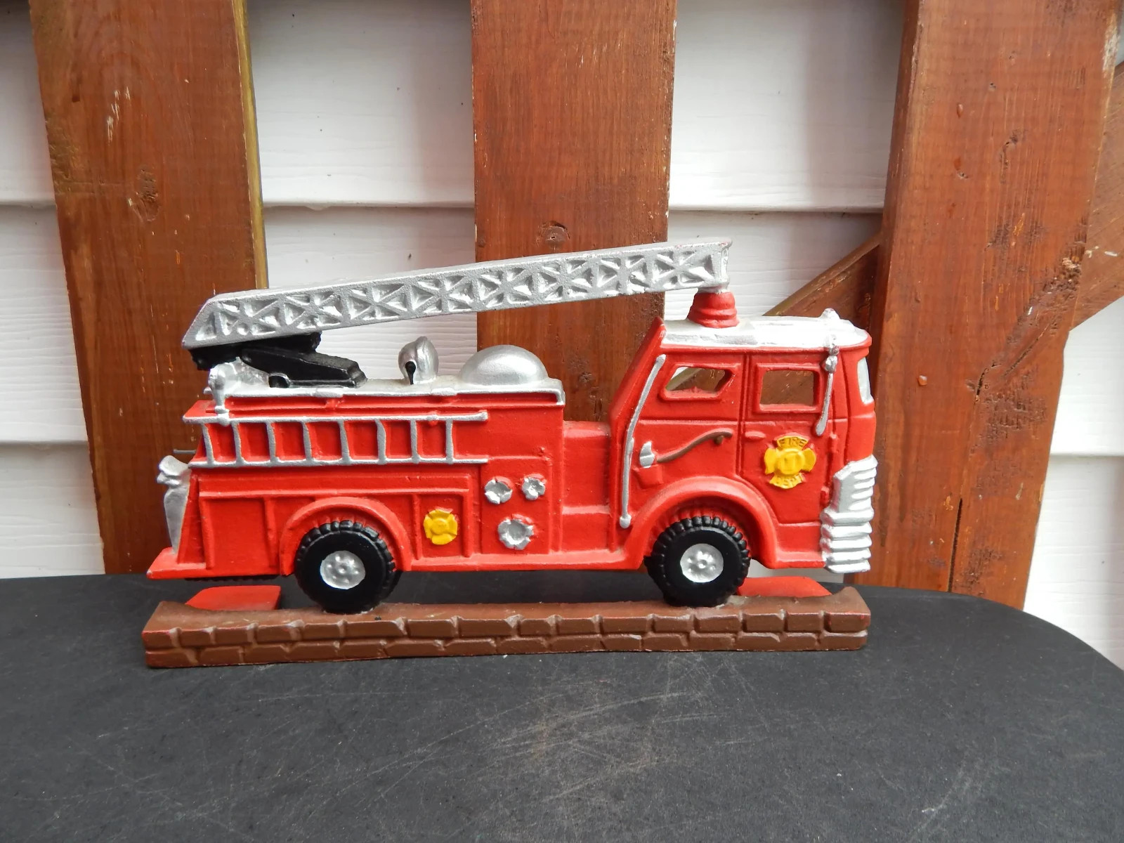 Vintage Cast Iron MSR FIRETRUCK Door Stop Great for Fire Fighter Rescue Fans ***