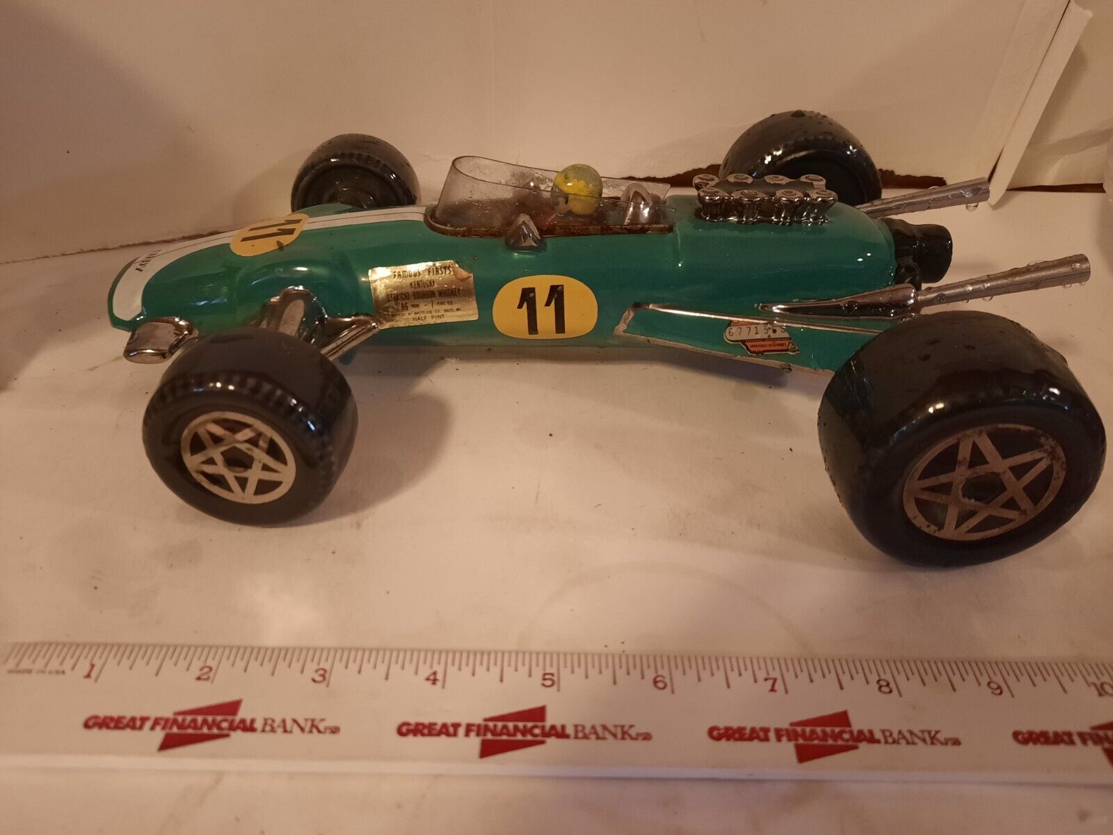 FAMOUS FIRSTS CERAMIC DECANTER LOTUS INDY CAR RACER #11 BY 1973 ITALY 