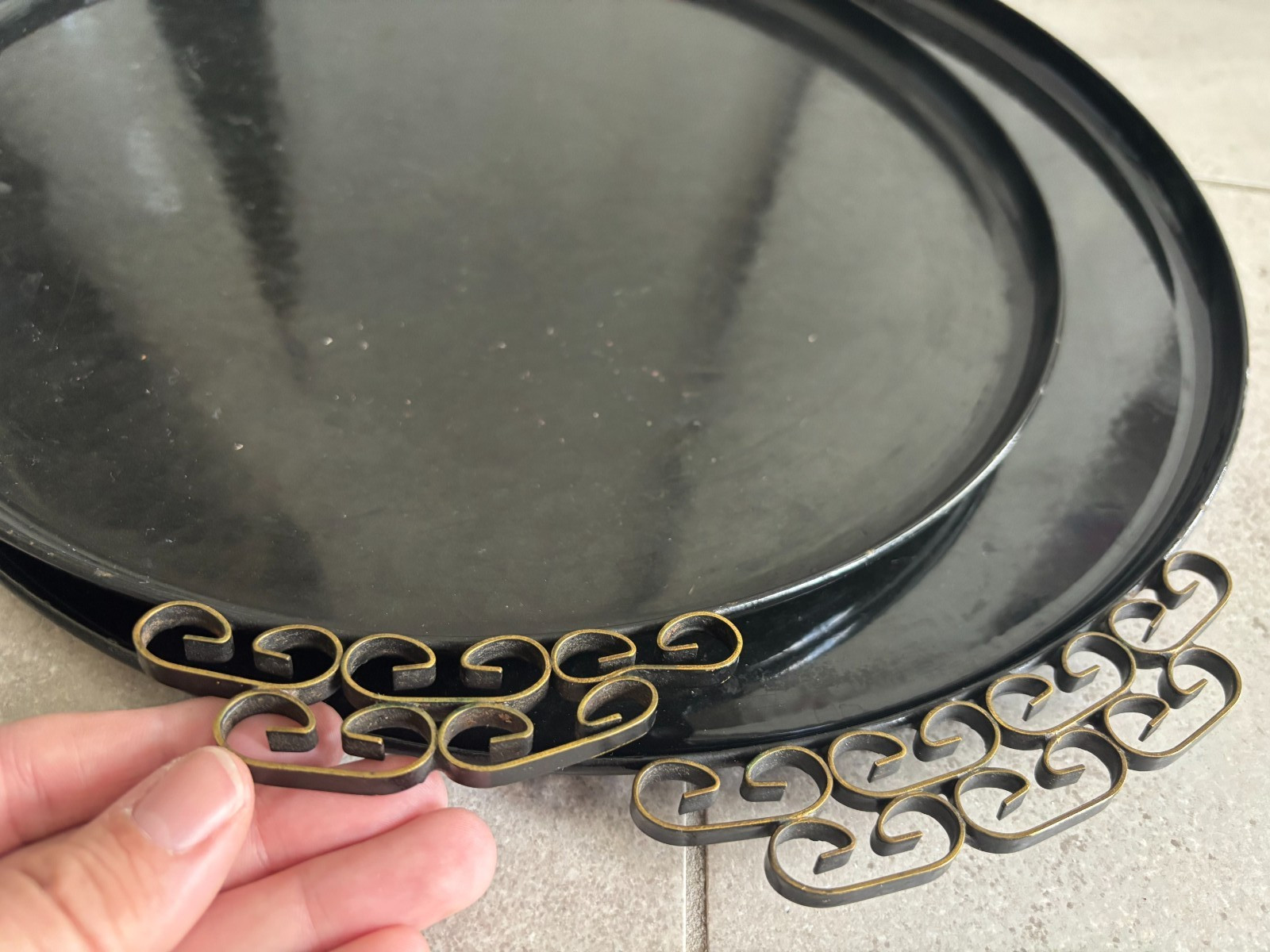 Vintage 50s Art Deco Hollywood Regency Round Serve Trays Moire Glaze Kyes Black