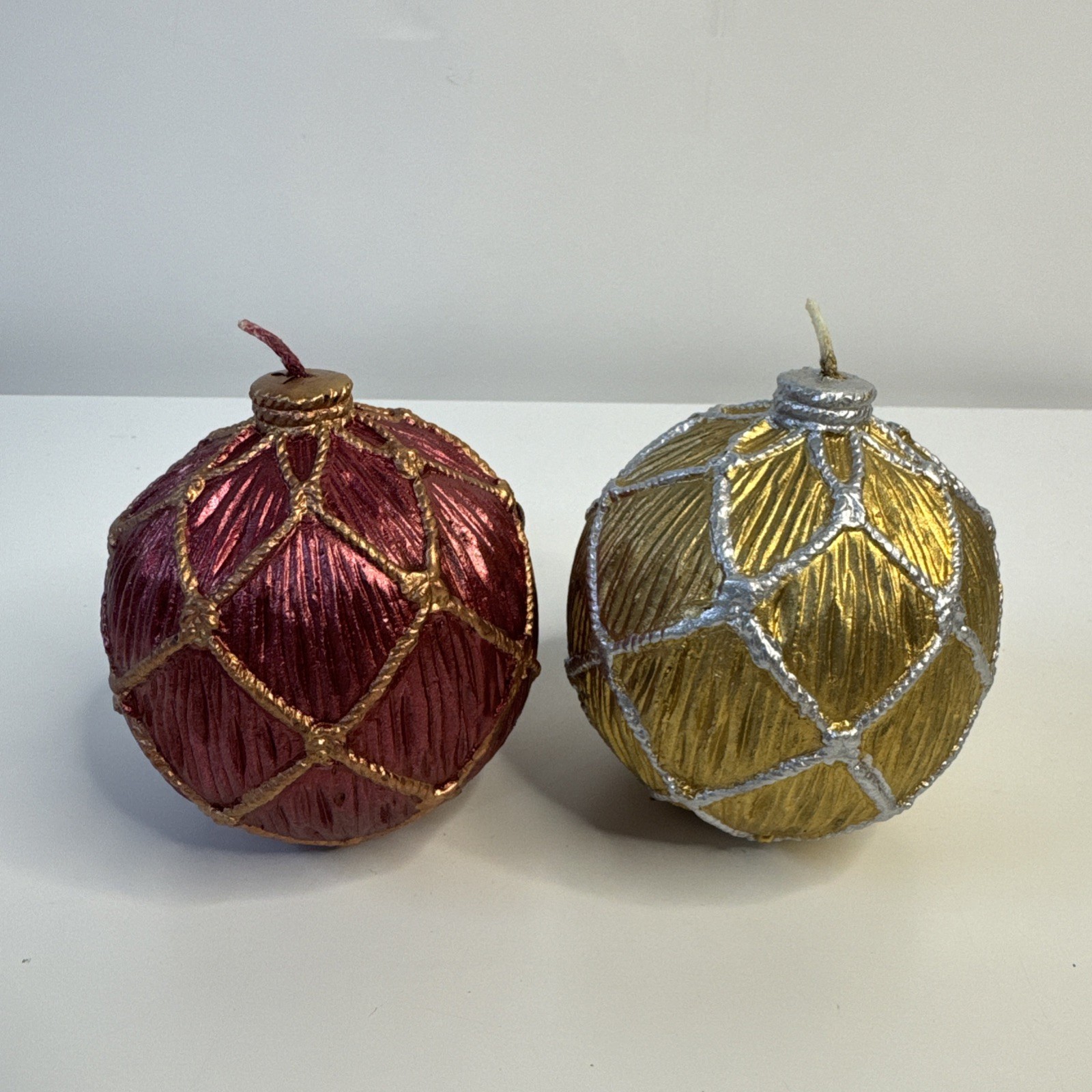 2 Vintage Ornament Shaped Candles Gold/Silver & Red/Copper Retro Decor Sphere