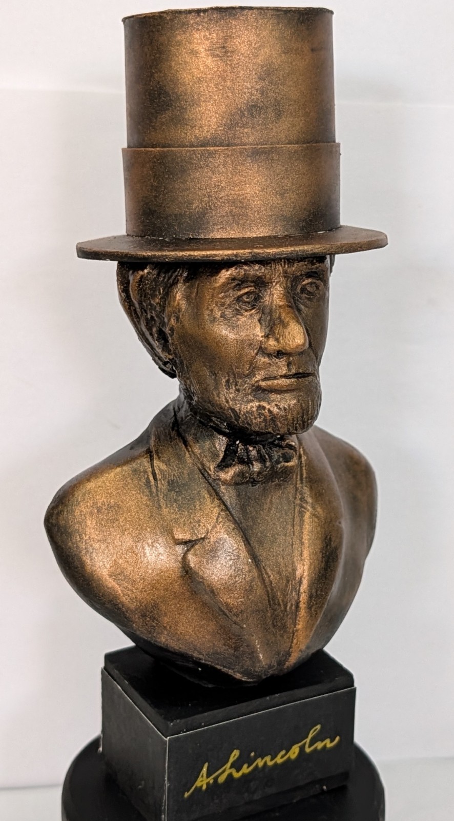 RARE Bust of 16th U.S. President Abraham Lincoln Wearing Stovepipe Hat Civil War