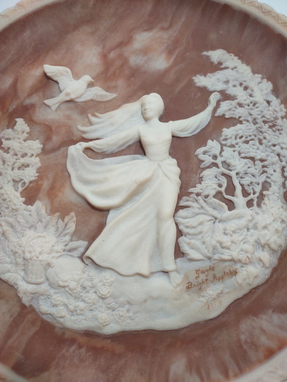 Solid Incolay Stone Cameo Plate #09695SP To A Skylark 1979 Gayle Bright Appleby