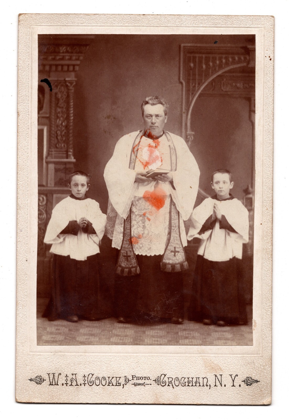 C. 1890s CABINET CARD COOKE CHRISTIAN FATHER WITH SONS IN ROBES GOCHAN NEW YORK