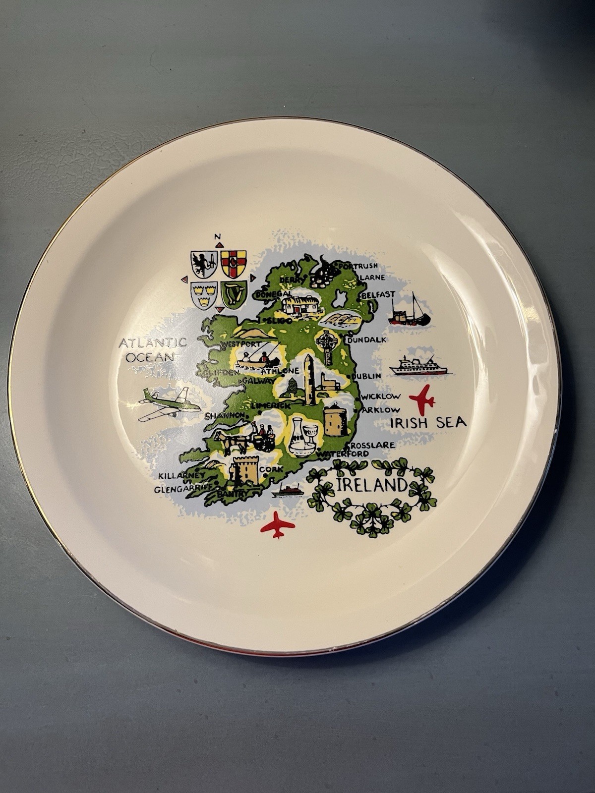 CARRIGALINE Pottery Ireland Porcelain MAP of IRELAND