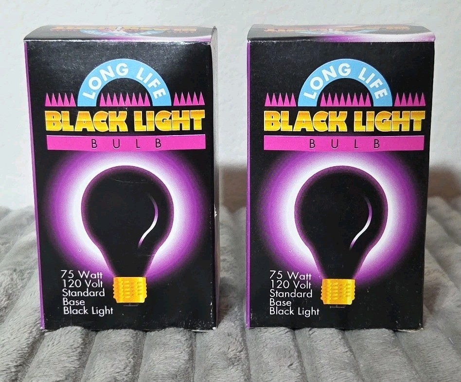NOS VTG 2 Pack BLACK LIGHT Bulbs 120V 75W Standard E26 Base Blacklight 1995 A19 NOS VTG 2 Pack BLACK LIGHT Bulbs 120V 75W Standard E26 Base Blacklight 1995 A19
