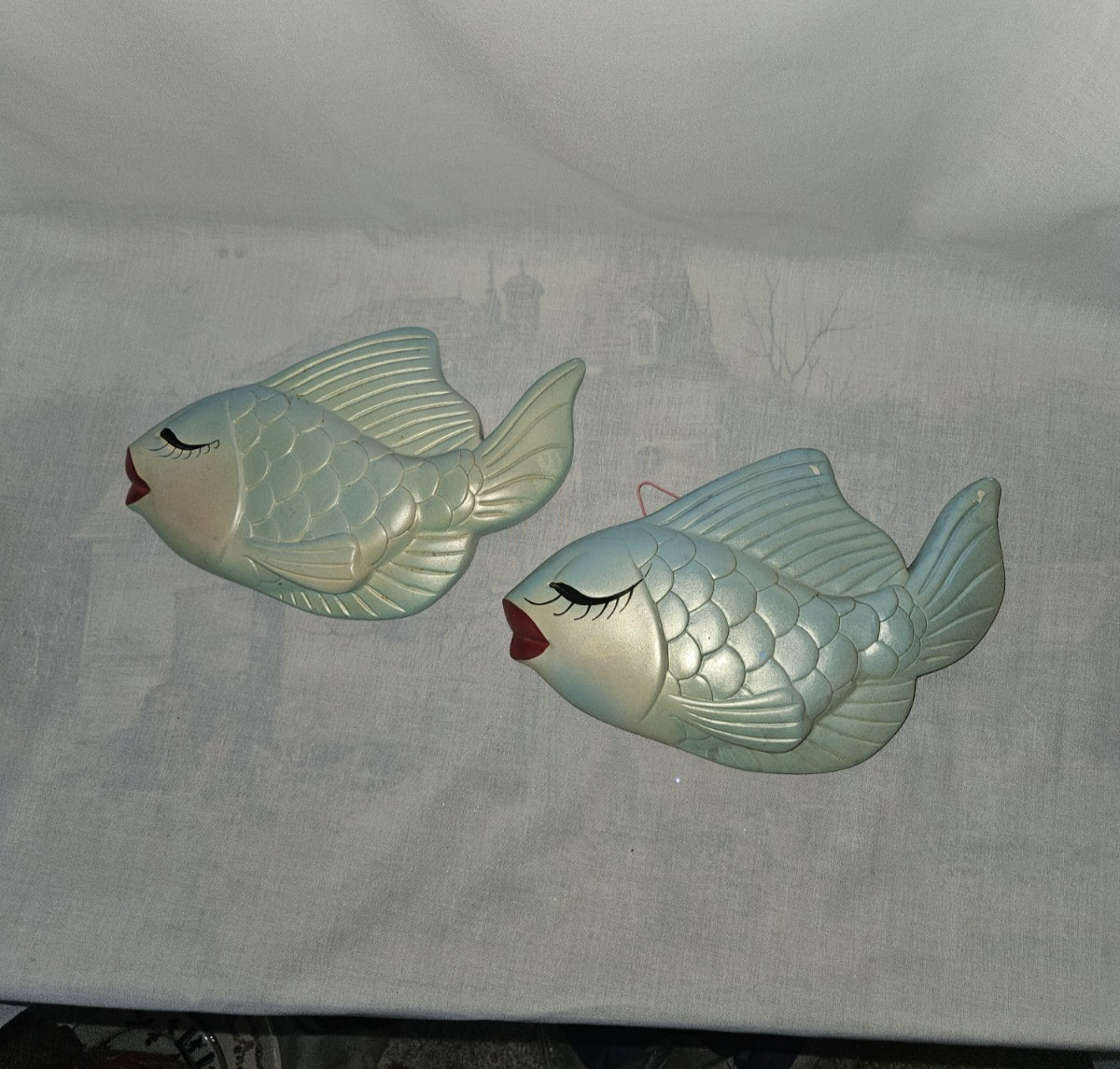 Set Of 2 MCM Chalk Kissing Fish Big Lips Wall Hangings Plaques Miller Studios