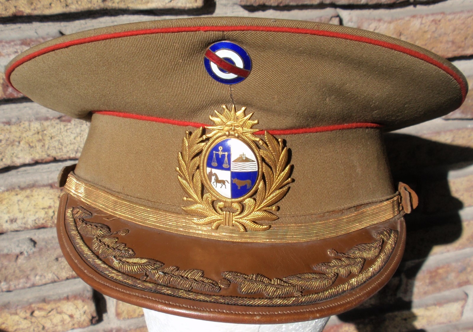 WW II ERA URUGUAYAN PRESIDENT GENERAL DE DIVISION HAT CAP OBSOLETE WW II ERA URUGUAYAN PRESIDENT GENERAL DE DIVISION HAT CAP OBSOLETE