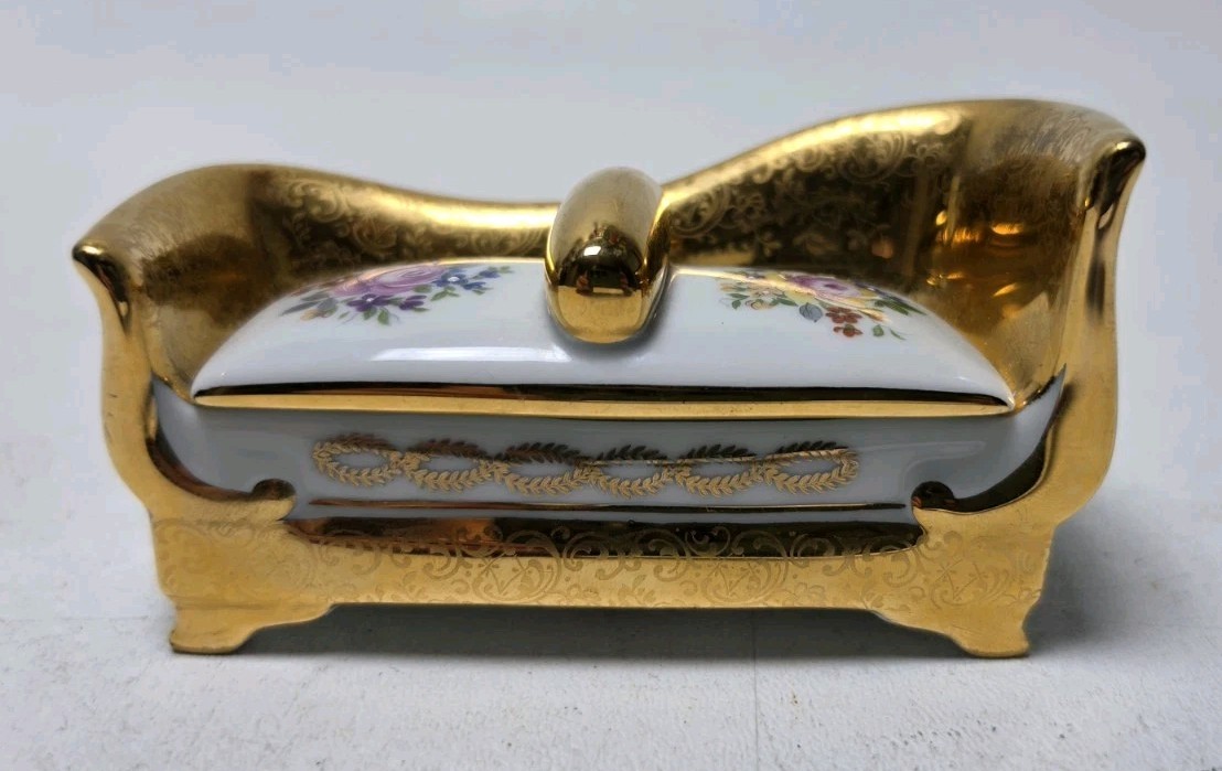 Limoge Divan Trinket Box Porcelain Limoges France Hand Painted Gold Floral