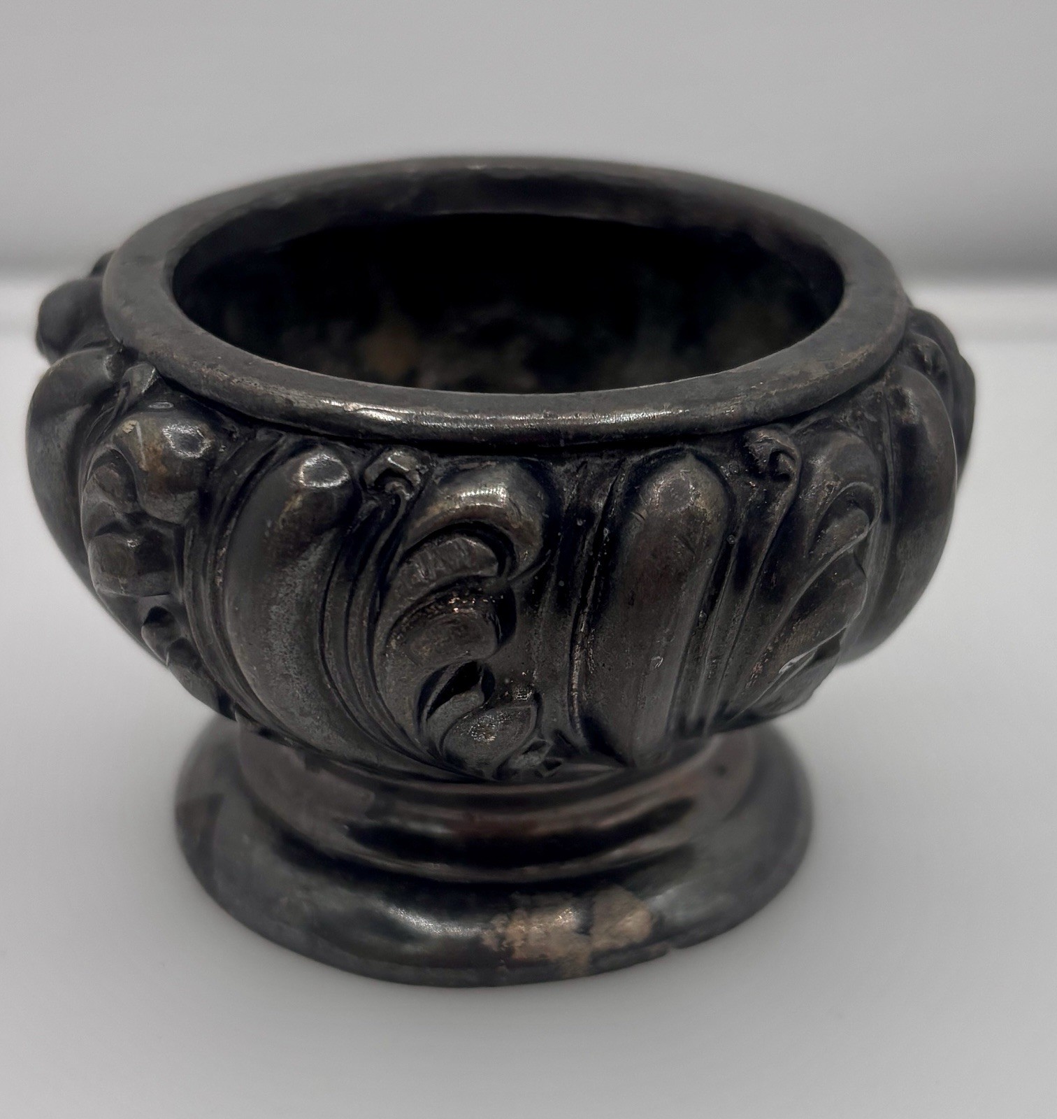 Antique W.R. MFG. CO Silver Plated Open Salt Cellar Victorian Acanthus Leaf