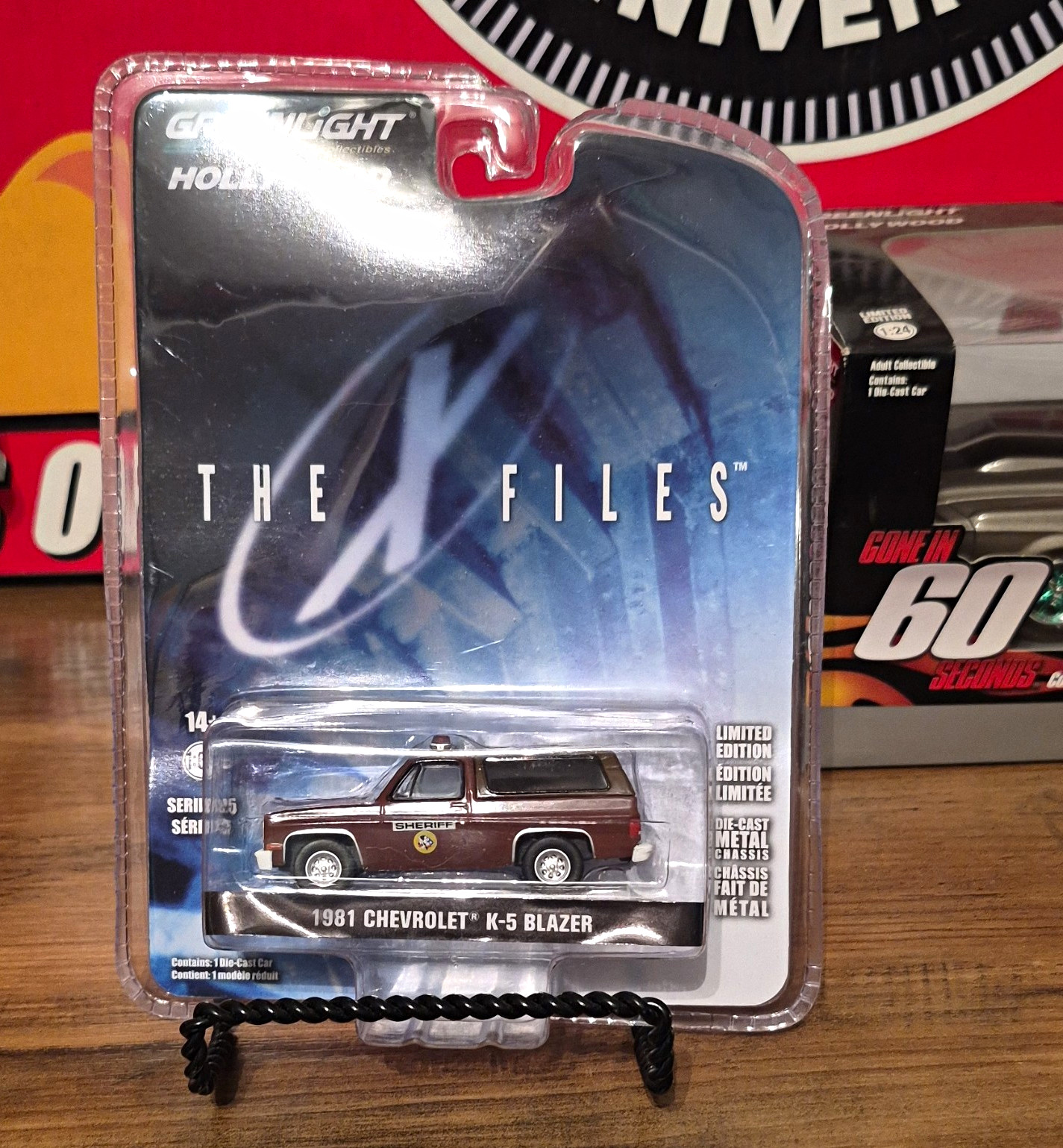GreenLight Hollywood X-Files 1981 Chevrolet K-5 Blazer Sheriff Diecast