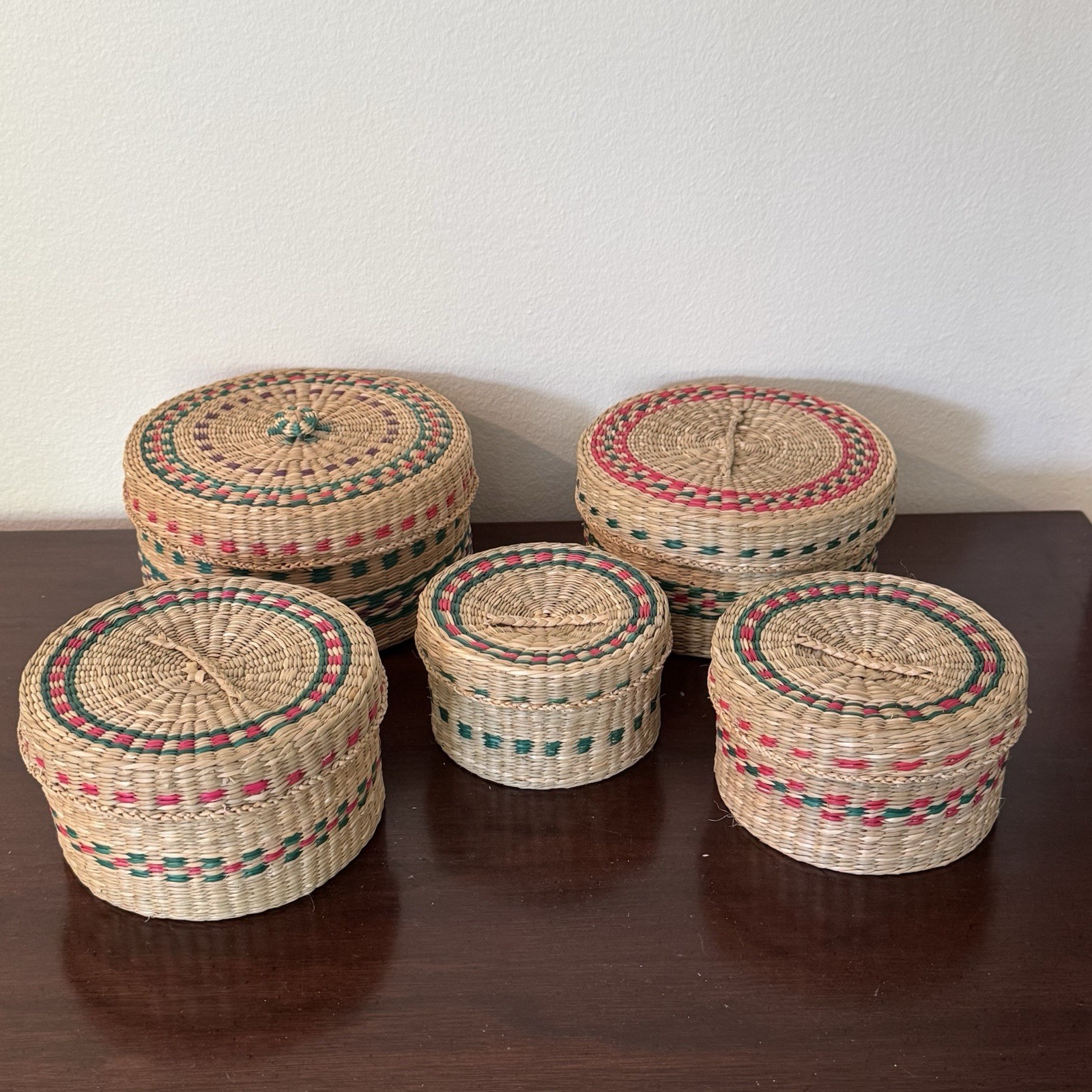 Vintage Sweetgrass Woven Nesting Baskets w/Lid Round Natural Red Green Set of 5
