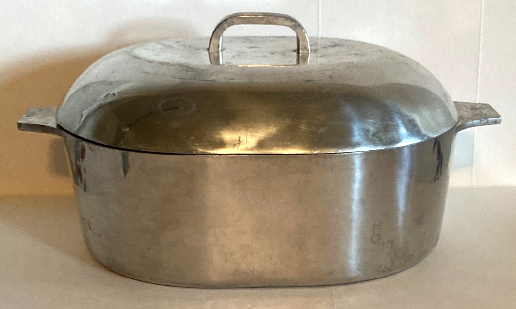 Vintage Nasco Royalty Aluminum Oval Covered Roaster w/ Lid Korea 7 Qt 16\