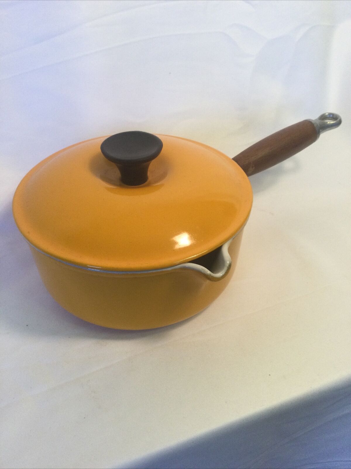 Vintage Le Creuset No # 18 Enamel Cast Iron Sunflower Yellow Cooking Pot & Lid