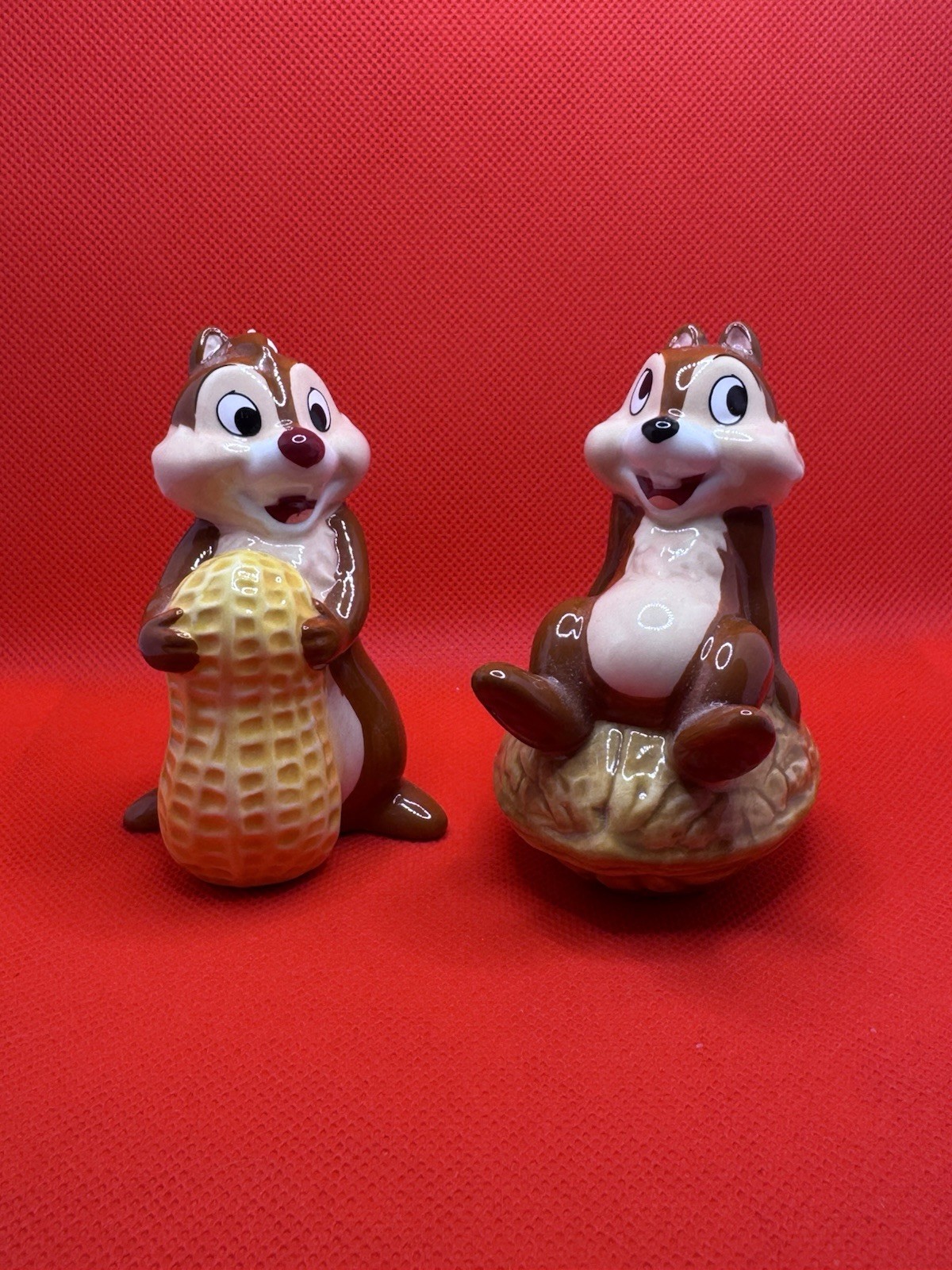 Chip and Dale Peanut & Walnut Salt and Pepper Shakers, Disney Parks Souvenir