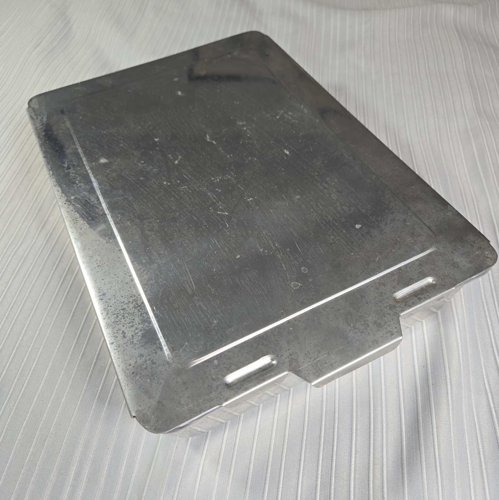 Mirro Vintage Aluminum Cake Pan Rectangular Sliding Lid Baking Pan Mirro Vintage Aluminum Cake Pan Rectangular Sliding Lid Baking Pan