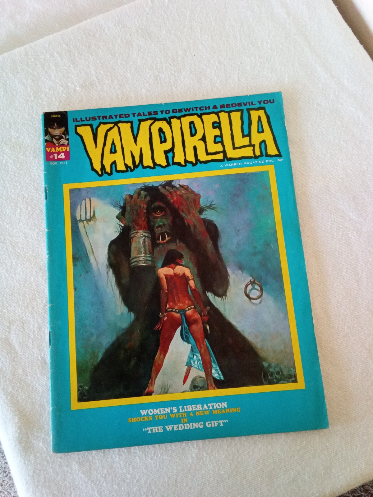 Vampirella #14 1971 Nice Condition Vampirella #14 1971 Nice Condition