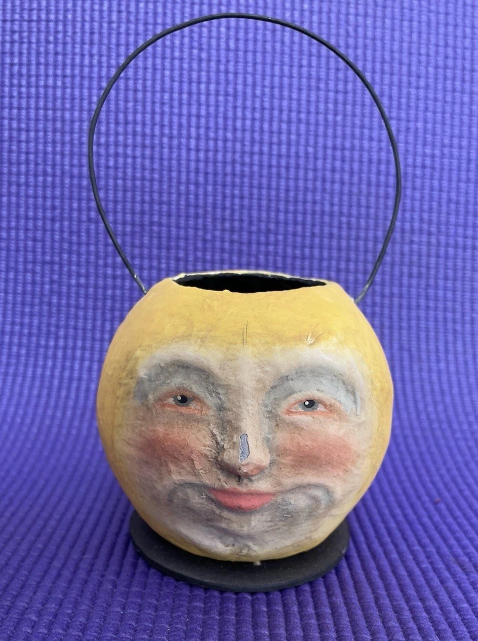 **Vintage** Halloween “Vergie Lightfoot” Moon Look JOL by Bethany Lowe Nice