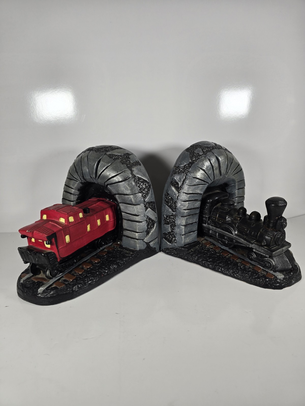 VINTAGE ANN\'S ORIGINAL FIGURINES Ca. 1953 TRAIN ENGINE & CABOOSE BOOKENDS
