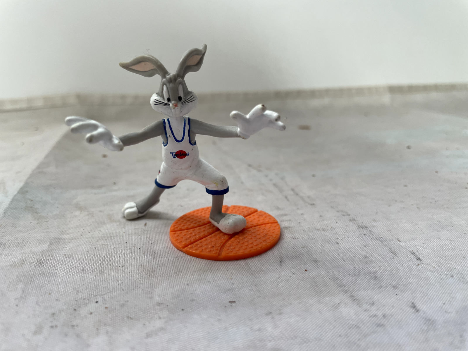 1996 Bugs Bunny Looney Tunes Space Jam 3\
