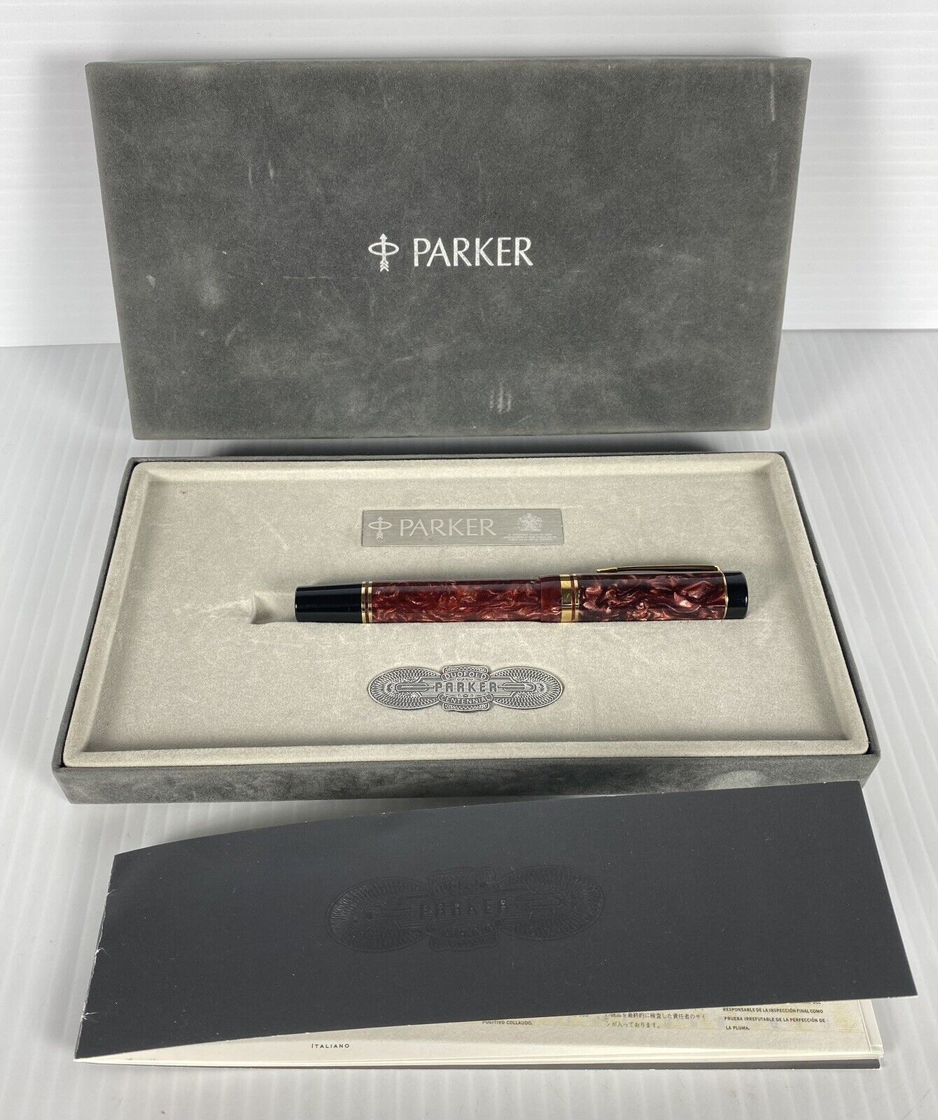 Parker Duofold Centennial Burgundy Fountain Pen 18K Gold