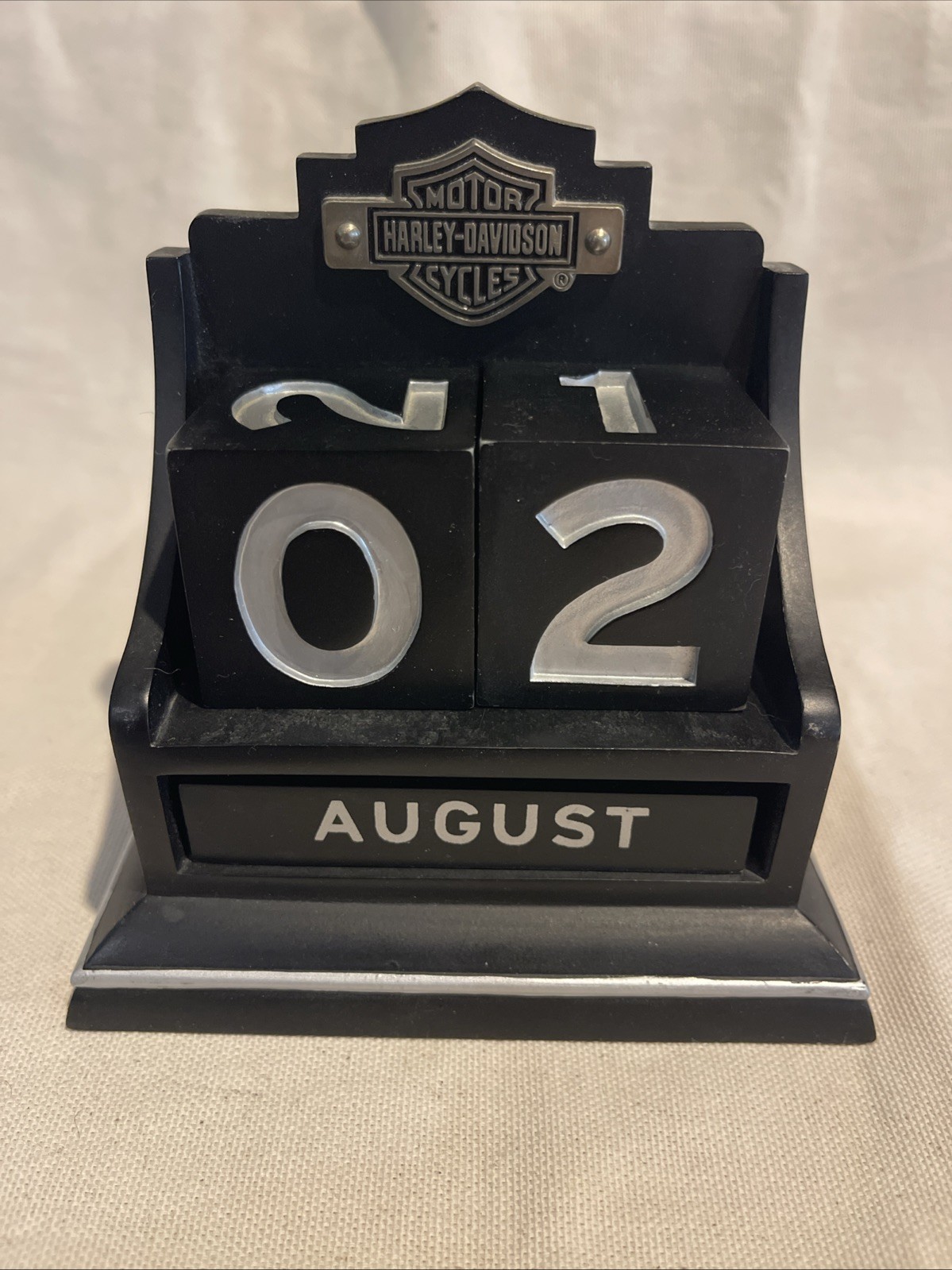 Harley Davidson Perpetual Calendar Hallmark 2003 Desk Office