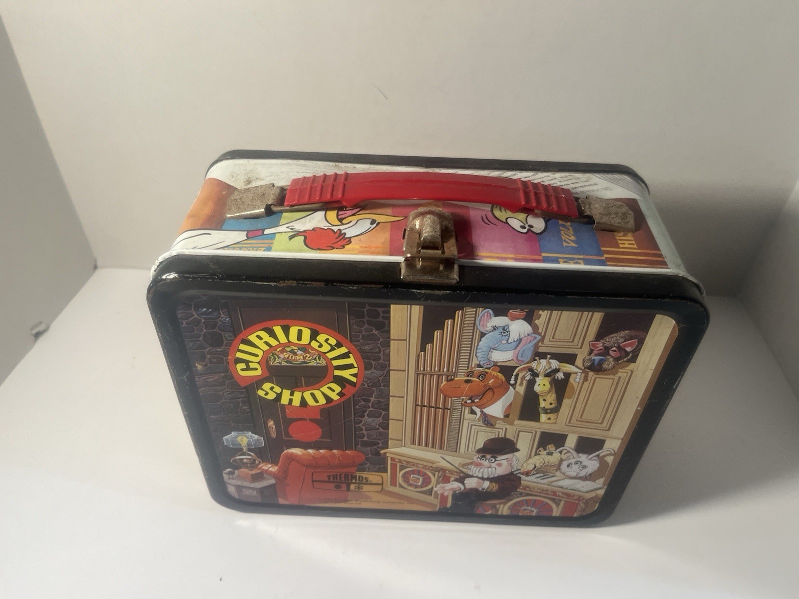 Vintage 1972 Curiosity Shop Lunchbox Missing Thermos. 4582 Vintage 1972 Curiosity Shop Lunchbox Missing Thermos. 4582