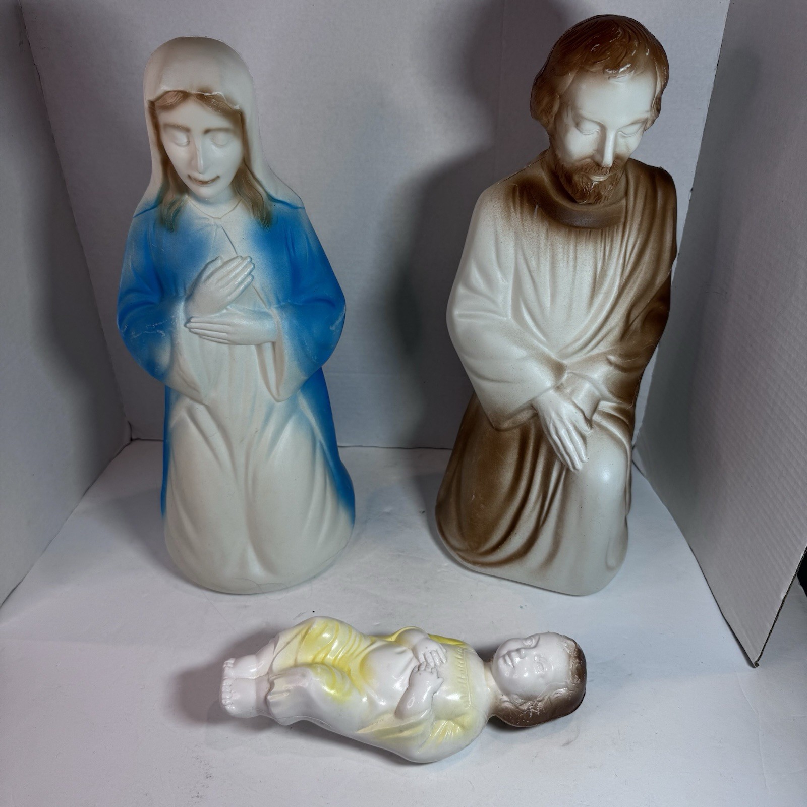 vintage Empire Nativity Blow Mold Joseph Mary Baby Jesus Christmas Table Top