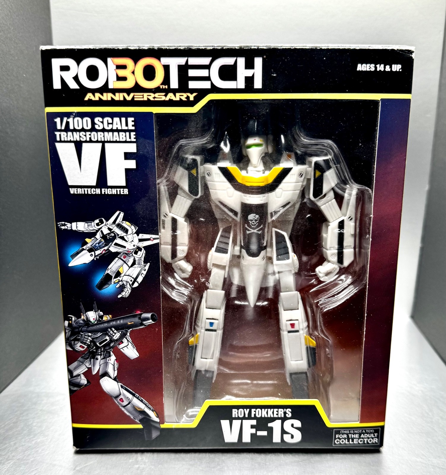 Toynami Robotech 30th Anniversary: Roy Fokker\'s VF-1S (1/100 scale) Harmony Gold
