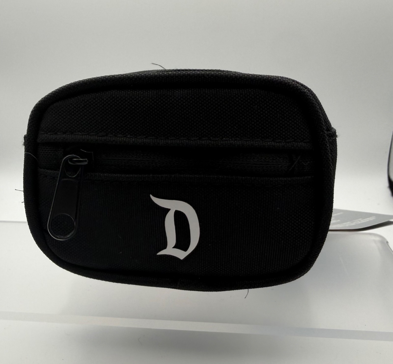 2026 NWT DISNEY PARKS DISNEYLAND D MINI FANNY PACK BLACK KEYCHAIN BAG CHARM CLIP