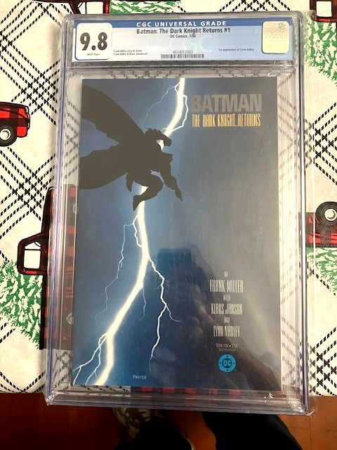 Batman: The Dark Knight Returns #1 CGC 9.8 1st Print Batman: The Dark Knight Returns #1 CGC 9.8 1st Print