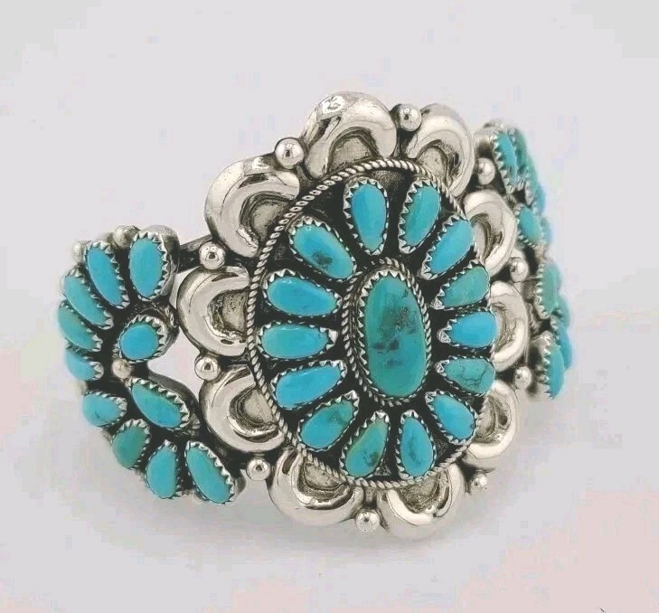 Vintage Wilson Native American Navajo Petit Point Turquoise Bracelet Vintage Wilson Native American Navajo Petit Point Turquoise Bracelet