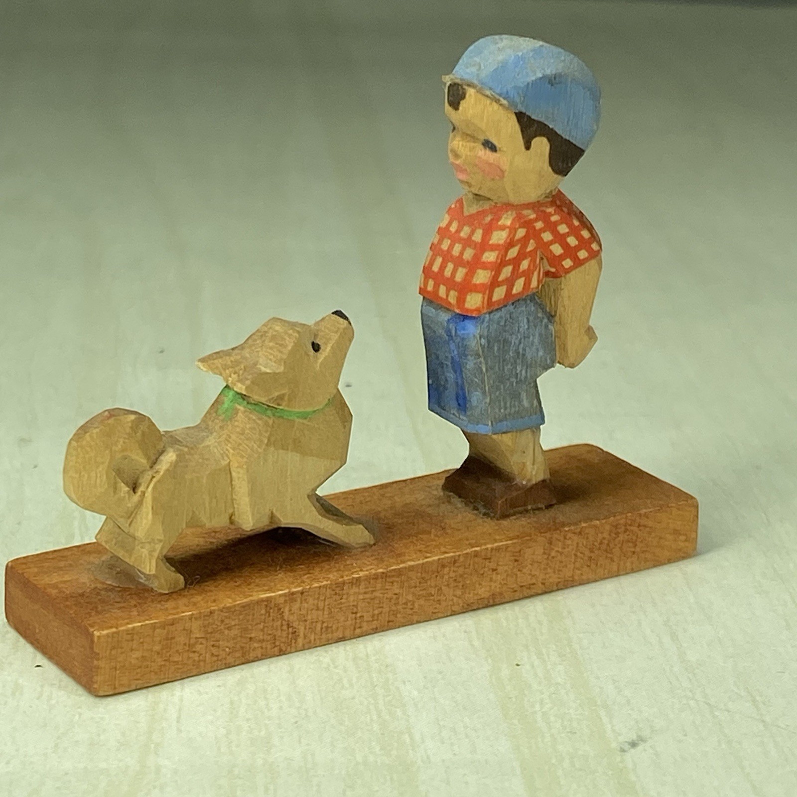 Vtg Erzgebirge Emil Helbig Folk Art Hand Carved Wood Boy With Dog Figurine READ