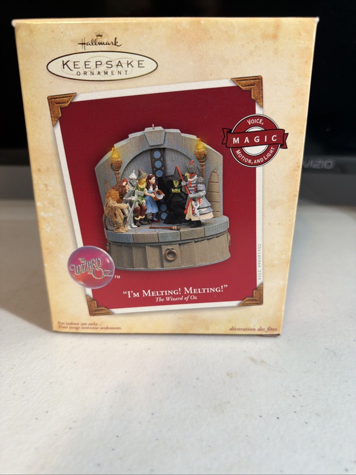 Hallmark  Ornament - The Wizard of Oz - I\'m Melting Melting - 2004-514-725