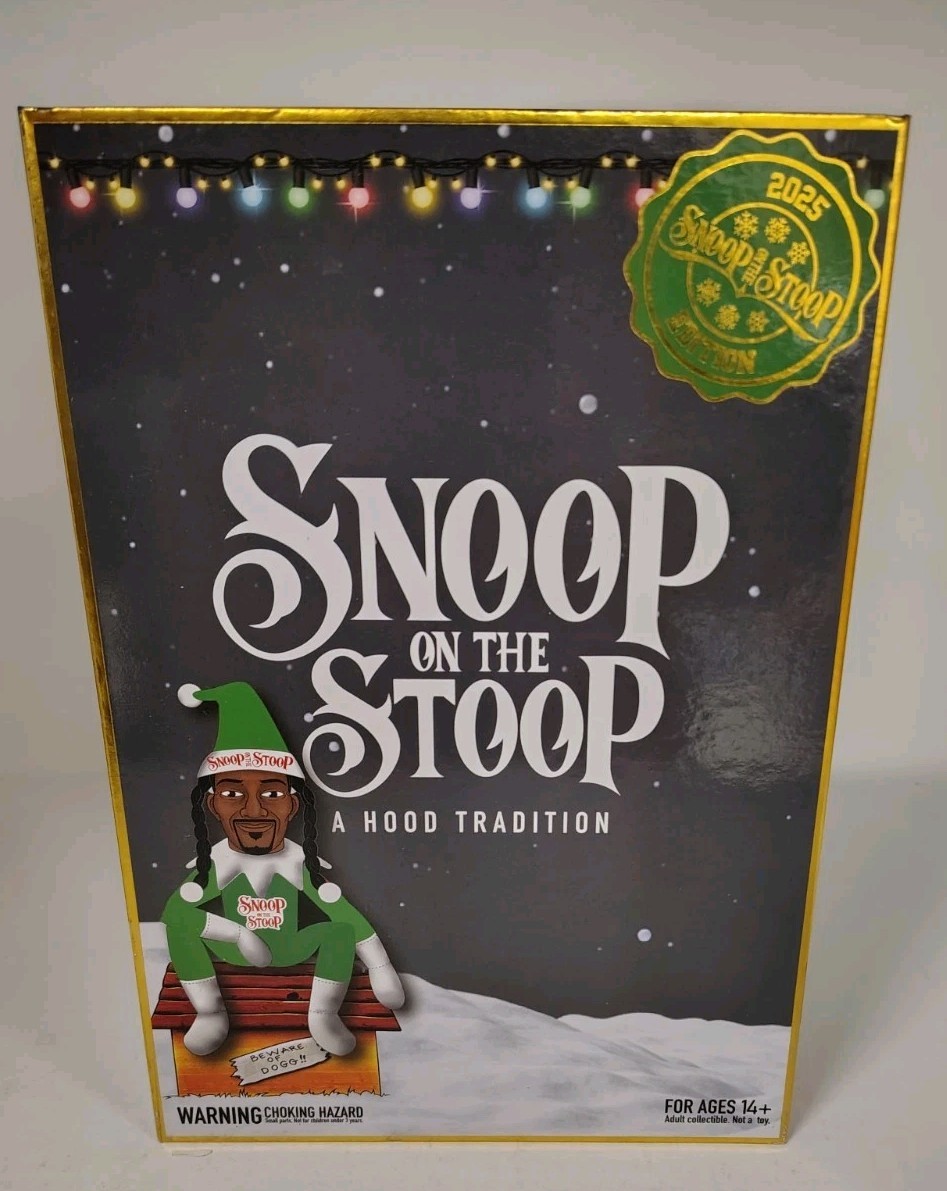 NEW Snoop on the Stoop A Hood Tradition Snoop Dogg Christmas Red Plush Figurine