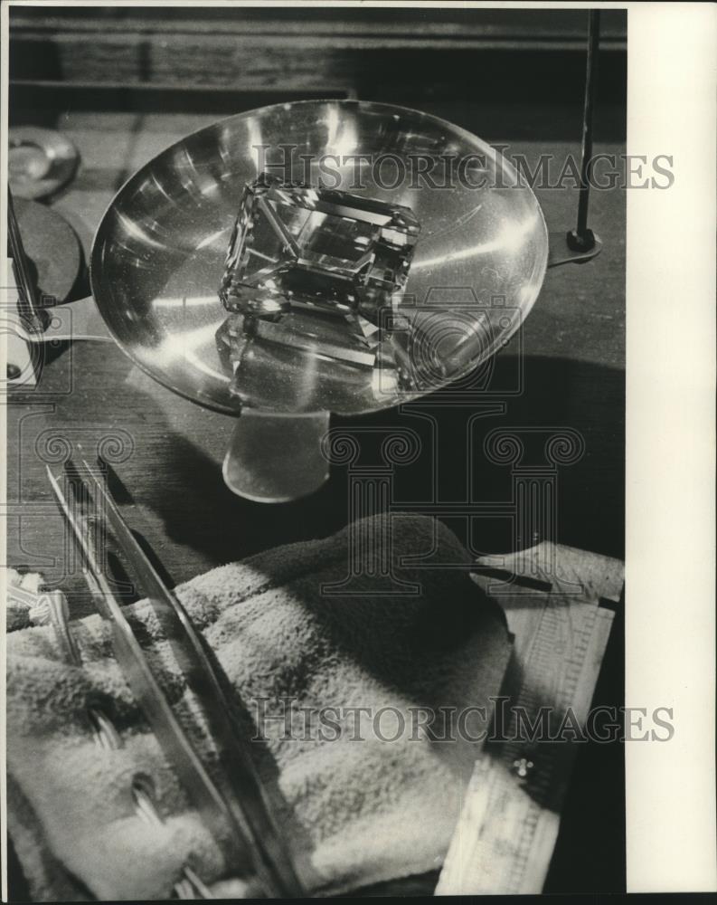 1972 Press Photo Gem aquamarine - 158 carats octagon step cut - nob18659