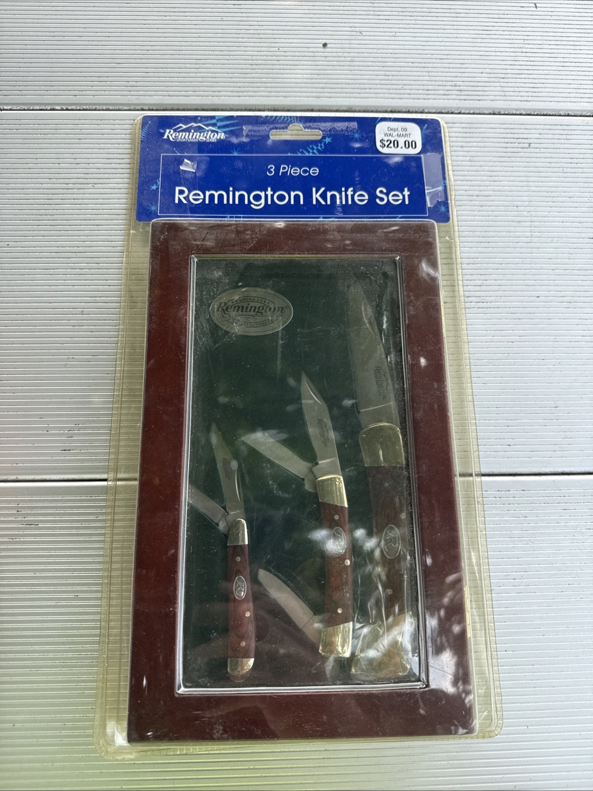 Remington Sportsman Series 3 Piece Knife Set Folding Wooden & Glass Case NOS New