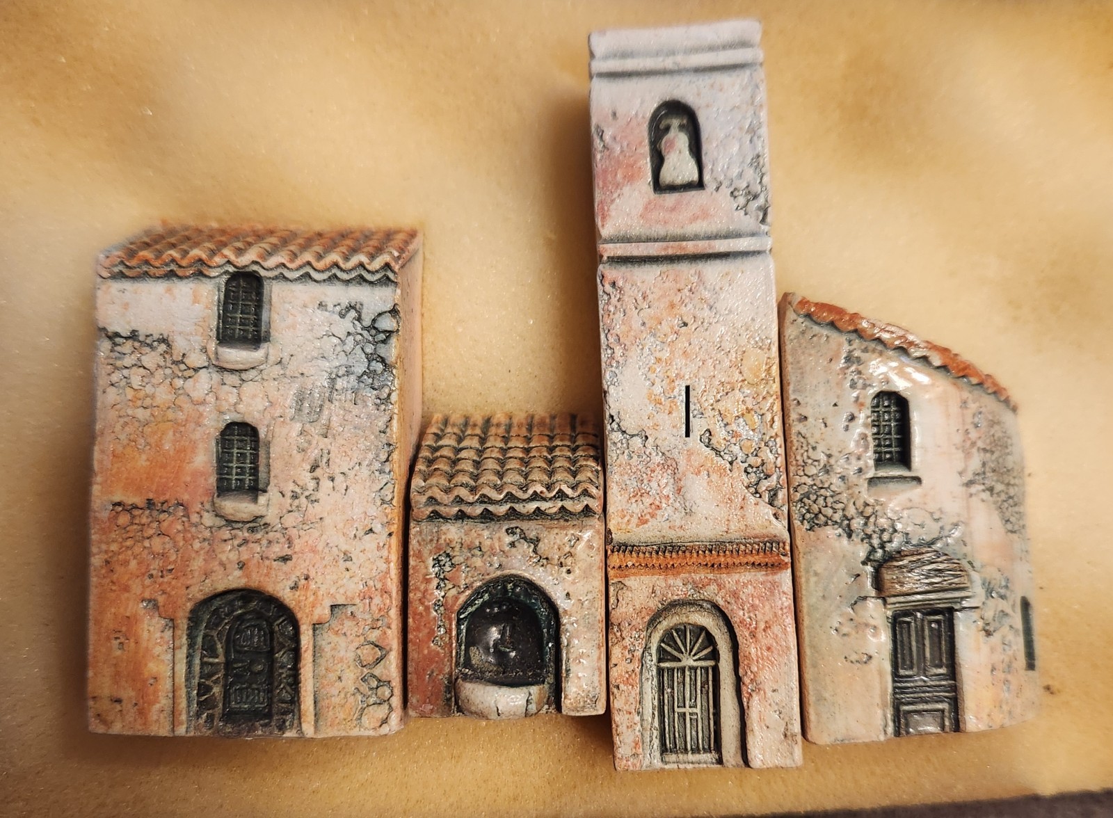 VINTAGE J.P. GAULT PROVENCE MINIATURE BUILDINGS 4 PIECES VINTAGE J.P. GAULT PROVENCE MINIATURE BUILDINGS 4 PIECES