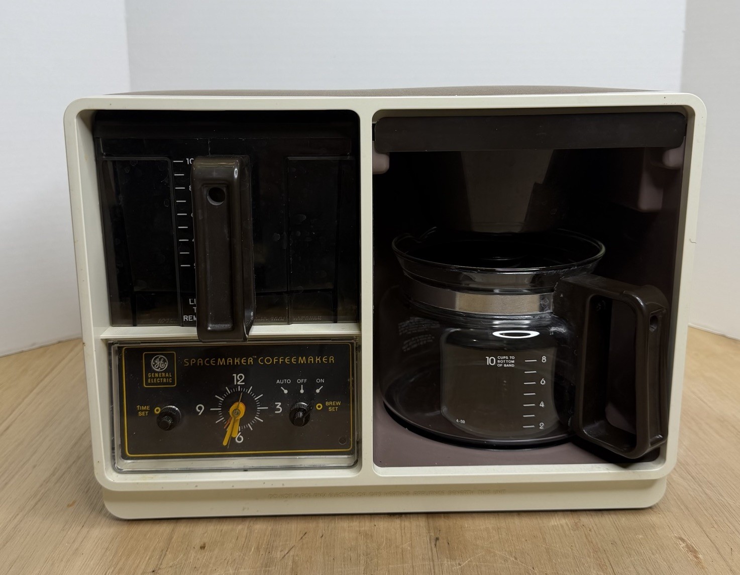 VTG GE GENERAL ELECTRIC SPACEMAKER 10 CUP DRIP COFFEE MAKER TESTED WORKS B1SDC-2
