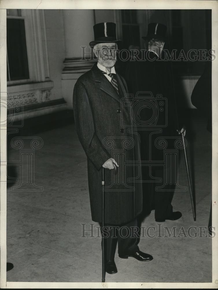 1933 Press Photo George Sutherland - nef23740 1933 Press Photo George Sutherland - nef23740