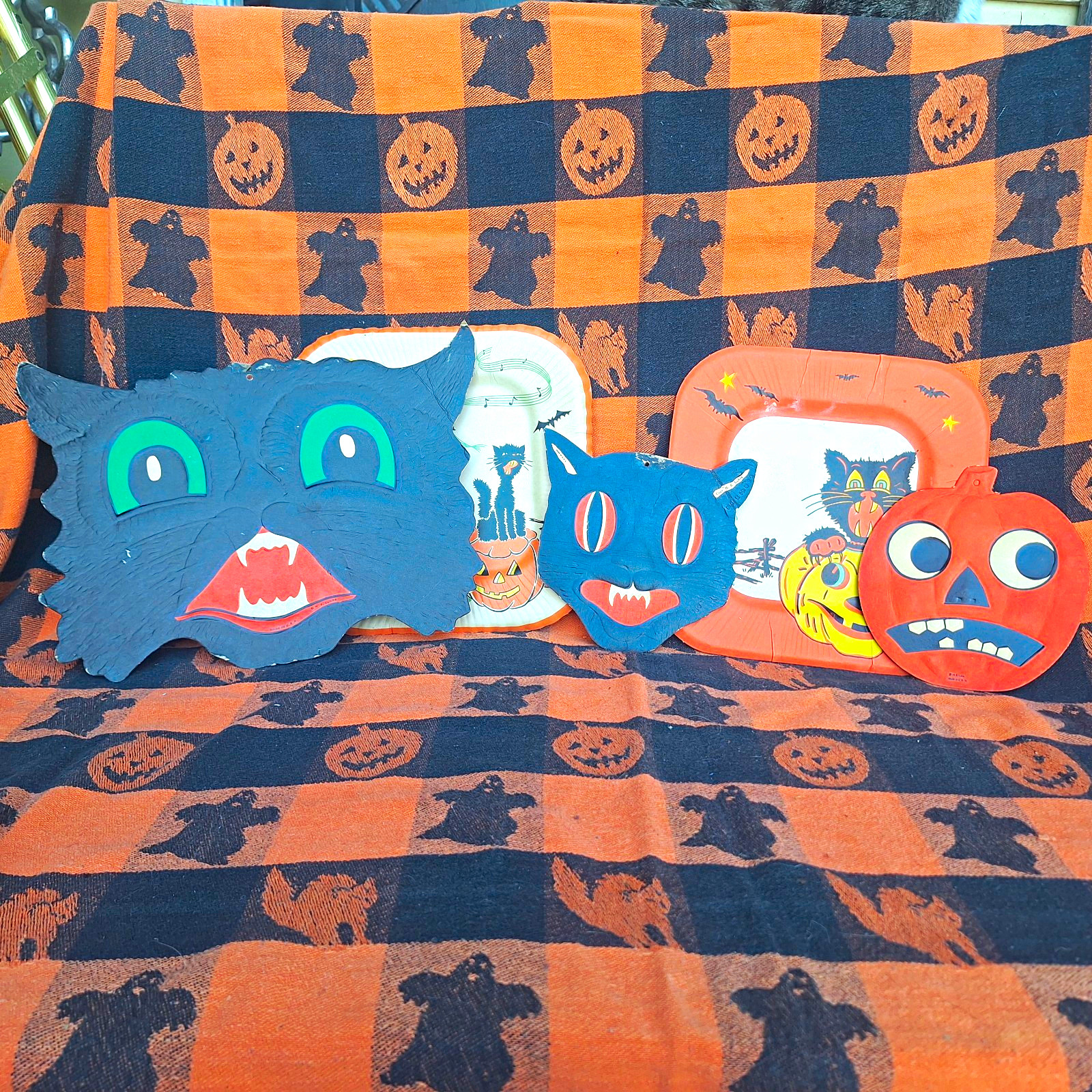 H. E. Luhrs Vintage Halloween Die Cuts Lot
