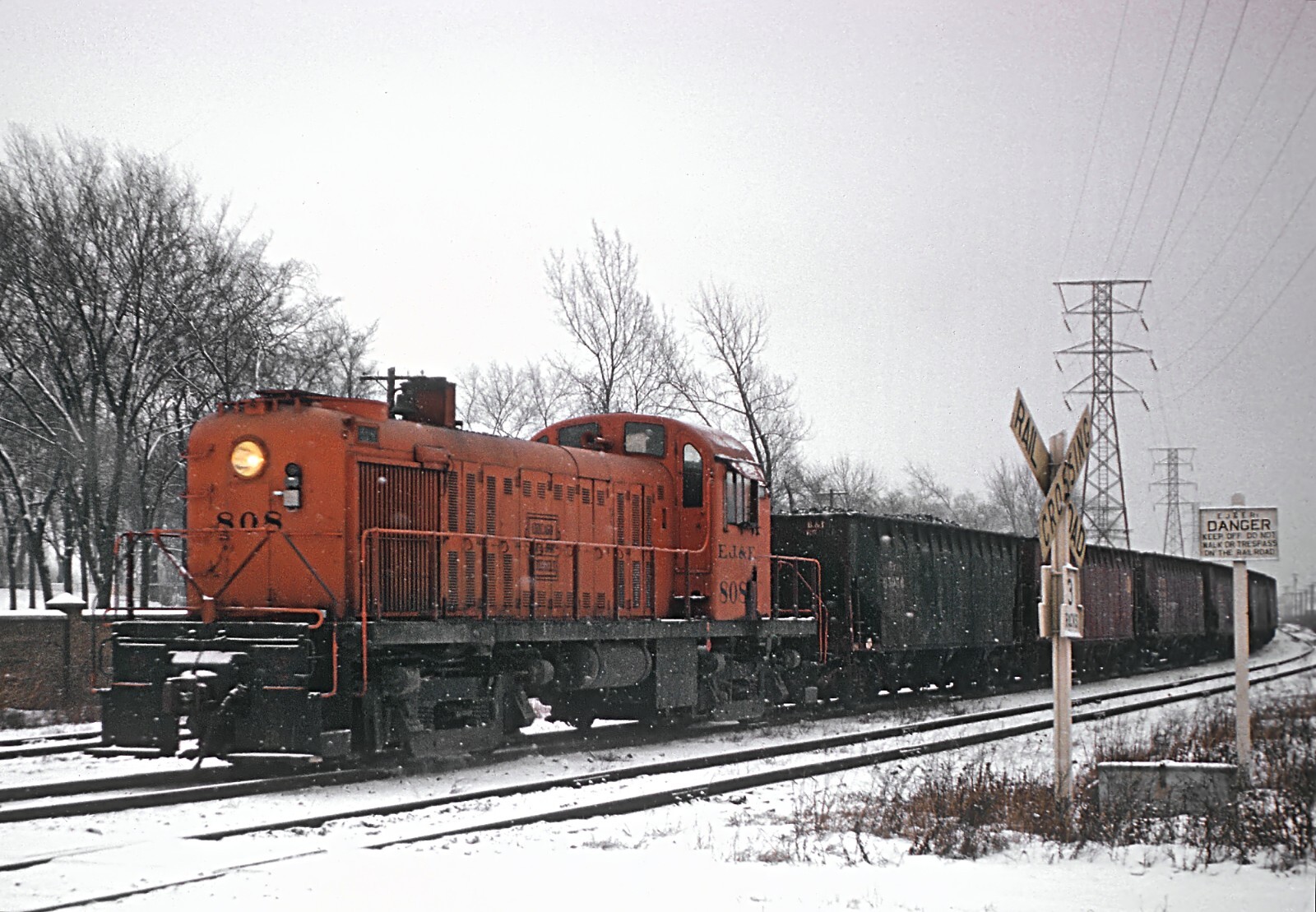 Elgin, Joliet & Eastern 808 Alco RS2 at Whitting, IN on Feb 10, 1963 5 x 7 Photo Elgin, Joliet & Eastern 808 Alco RS2 at Whitting, IN on Feb 10, 1963 5 x 7 Photo