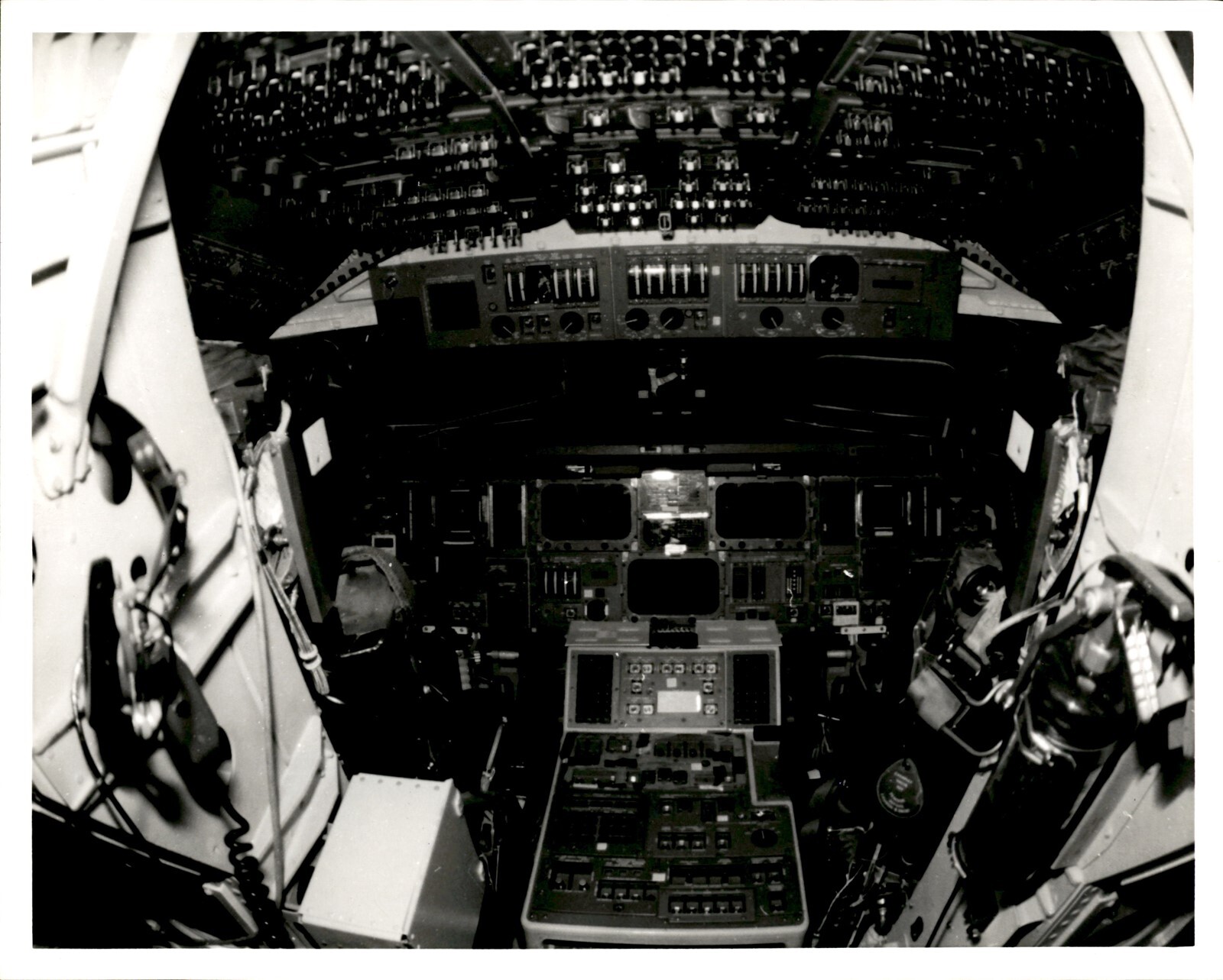 LG19 1980 Original Official NASA Photo SPACE SHUTTLE COLUMBIA COCKPIT CONTROLS