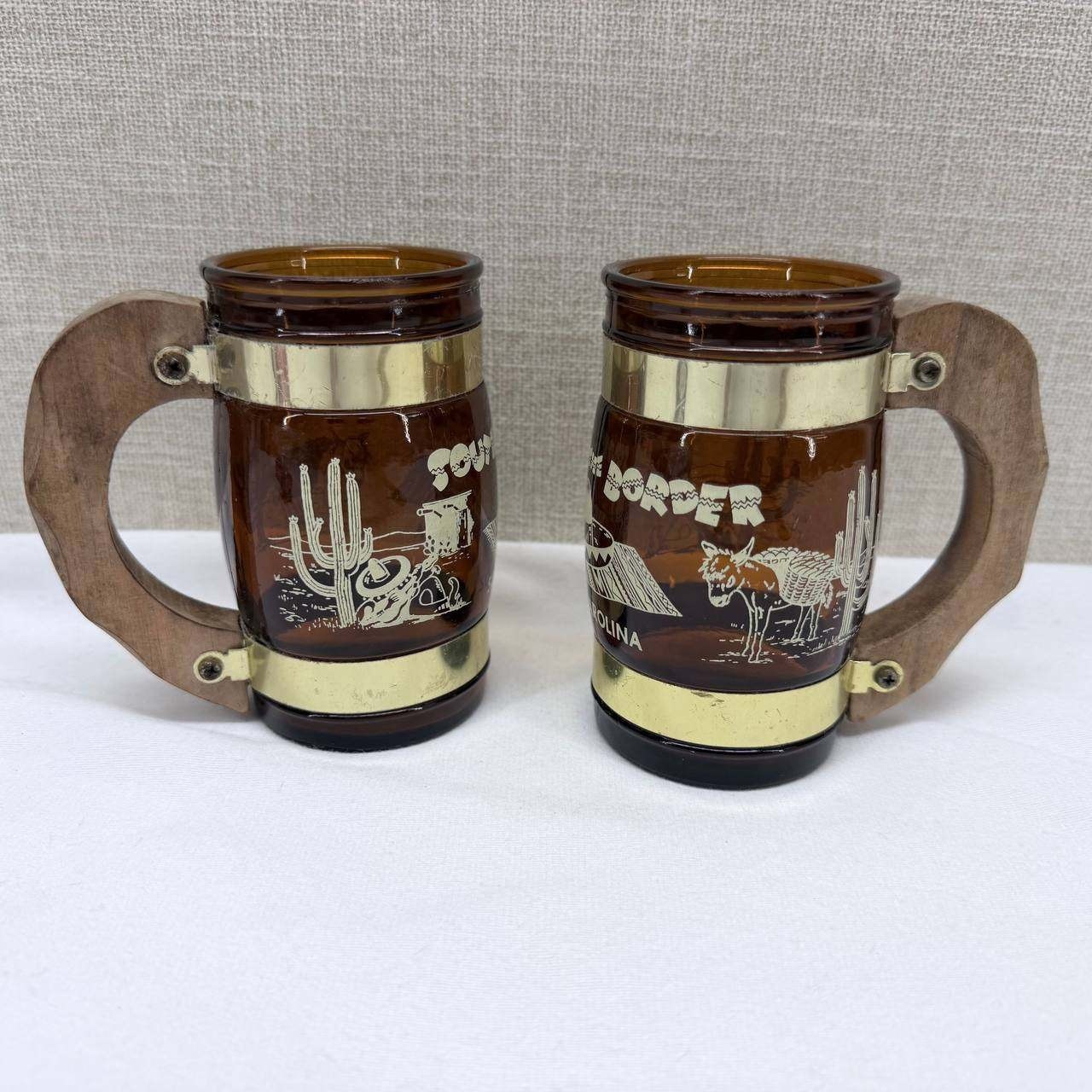 Vintage South of the Border SC Amber Glass Mug Set Wood Handle Brass Band 2pc