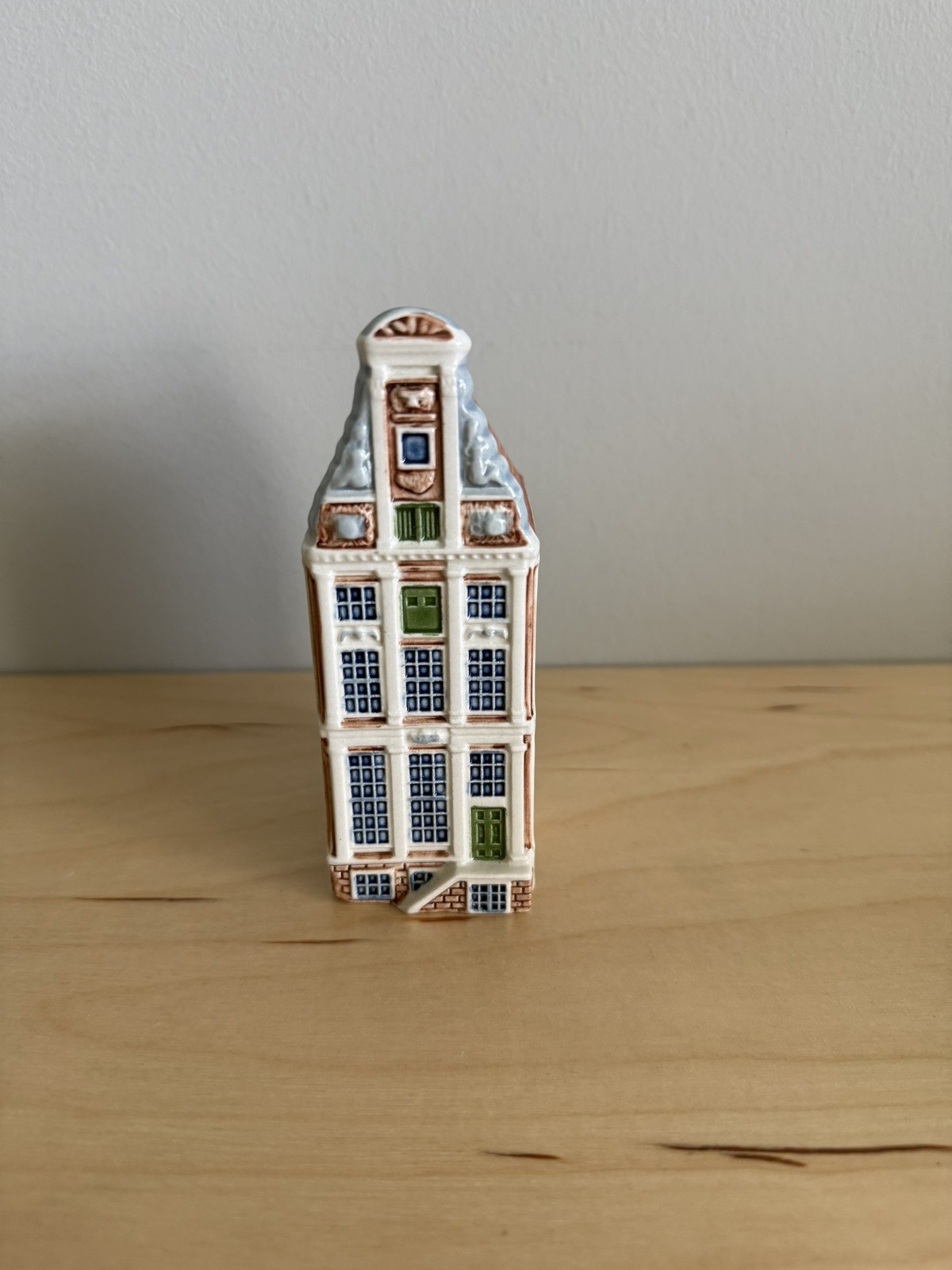 Amsterdam Royal Goedewaagen Ceramic House Poly Delft, Honeywell Exclusive