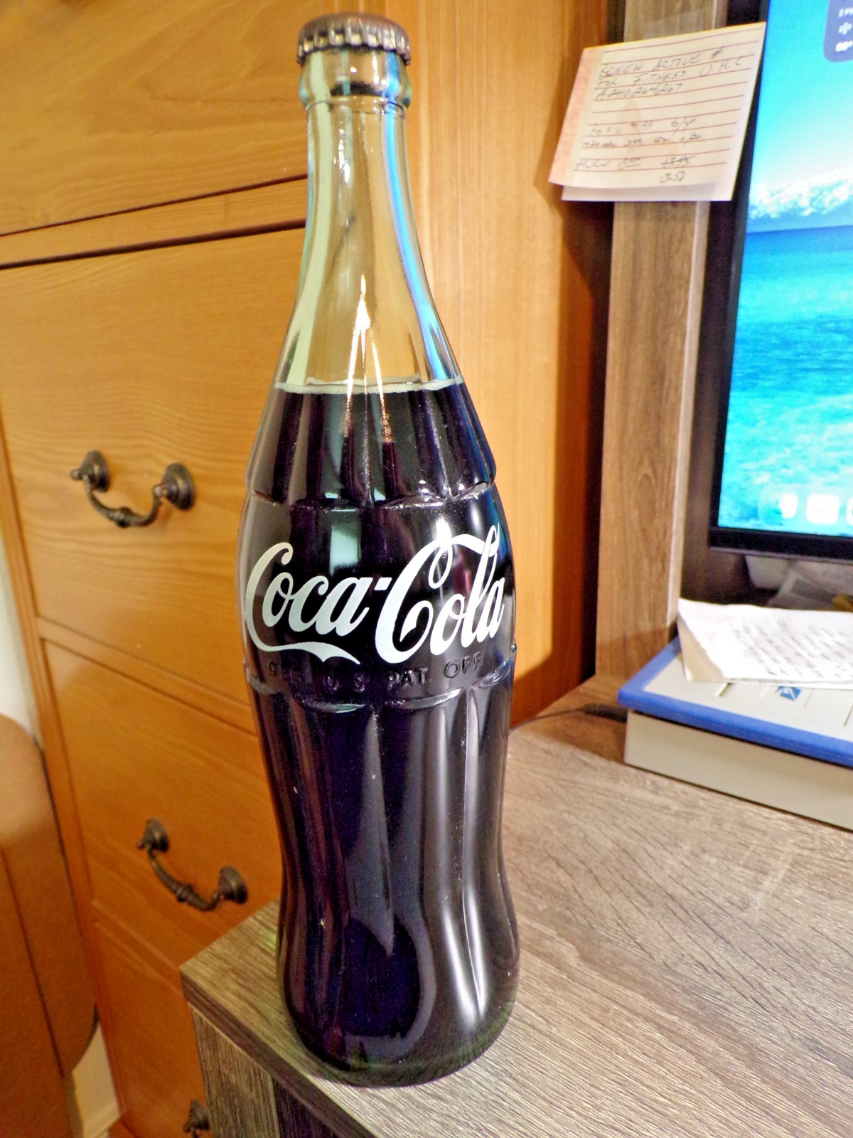 RARE 1950'S FULL UNOPENED 1 PINT 10 OZ COCA COLA BOTTLE IN STUNNING CONDITION