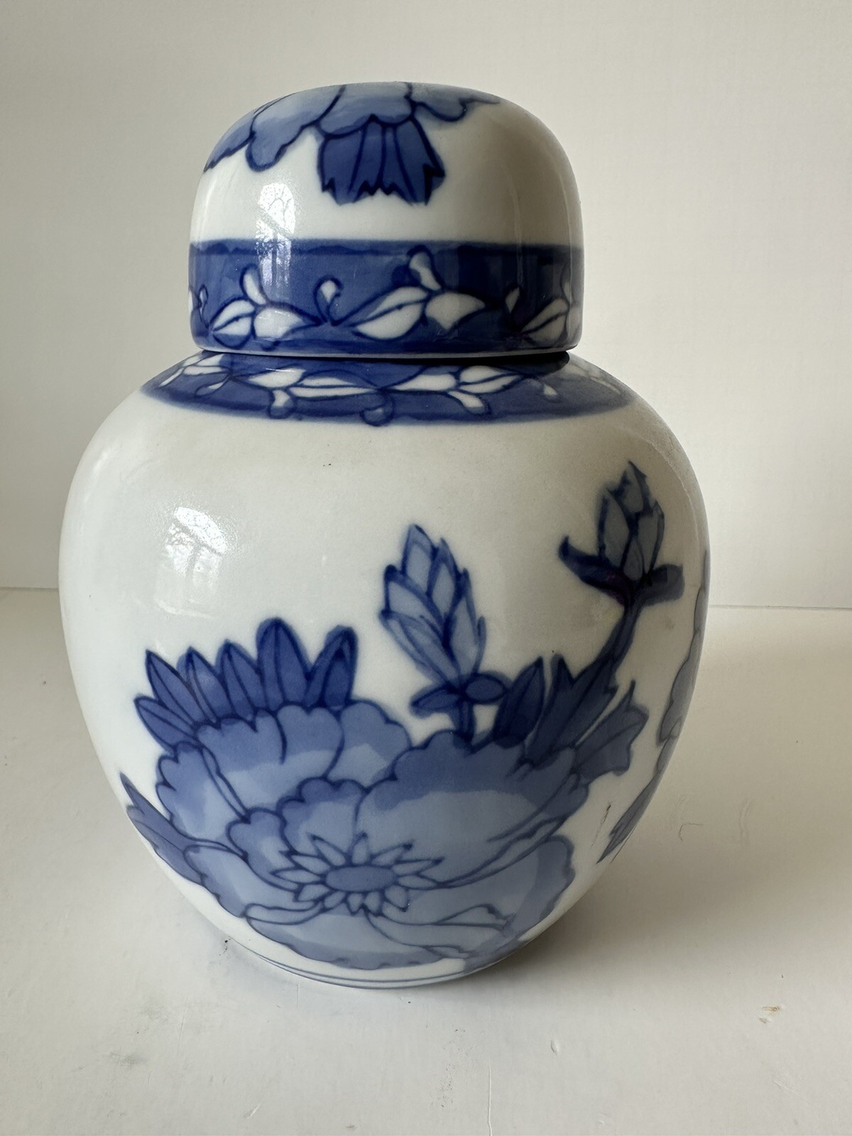 Vintage Ginger Jar Cobalt Blue & White Porcelain Vase with Lid - Beautiful
