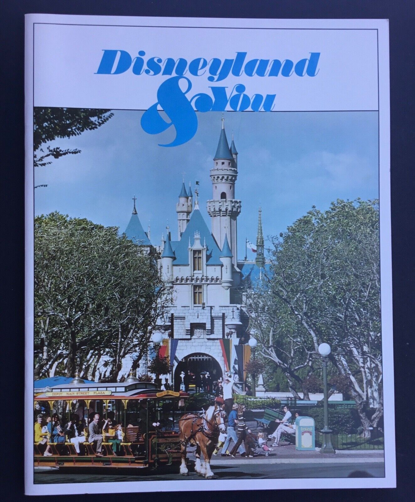 Rare 1986 Welcome to Disneyland New Employee Cast Member Welcome Guide