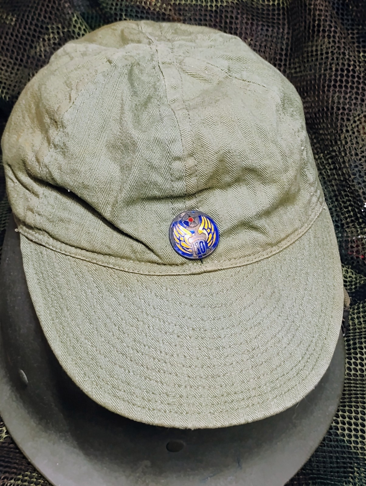 WW2 10th Army Air Corps Pilot Crew Mechanics Cap Hat Enamel Pin USAAF Air Force