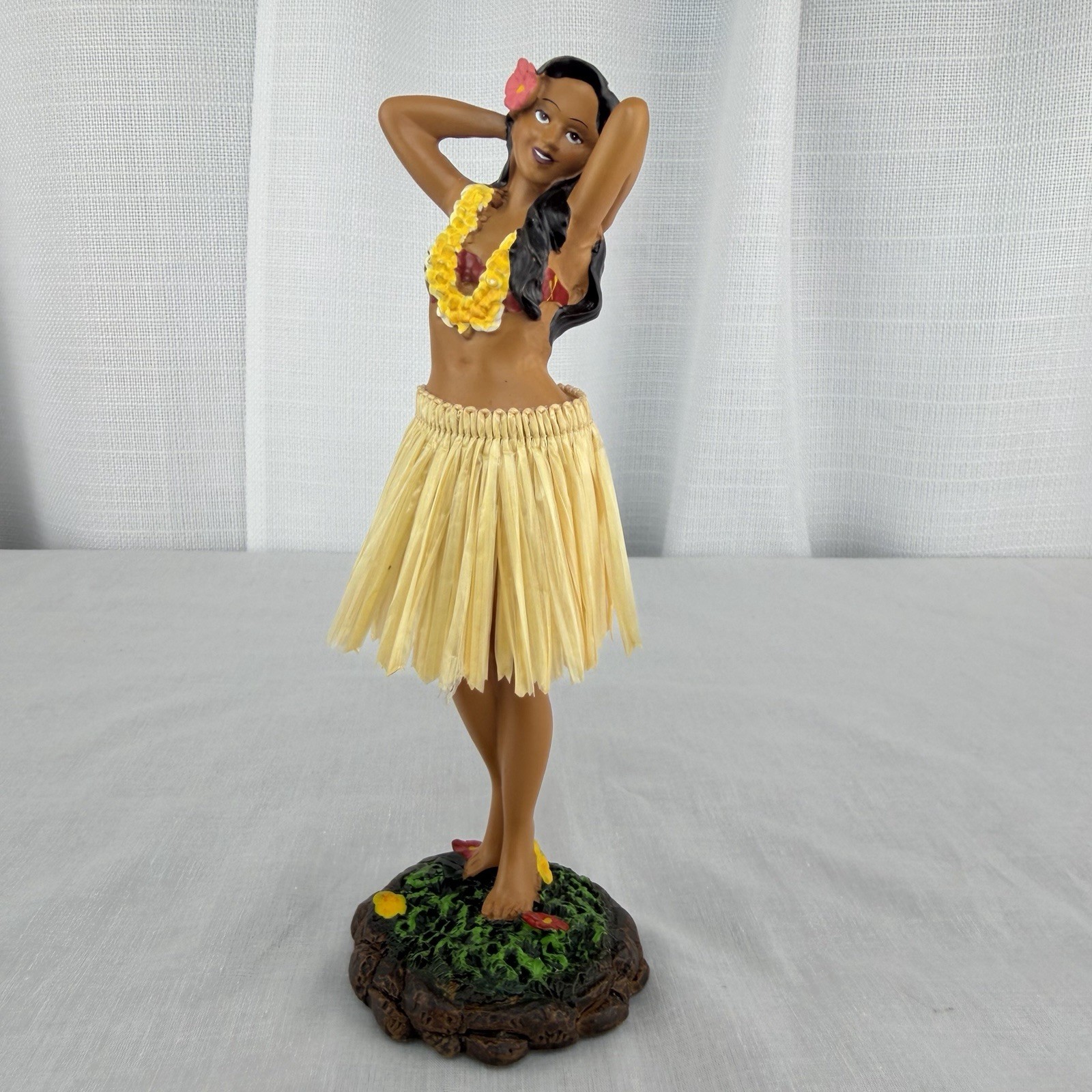 Hawaiian Leilani Dashboard Hula Doll 7\