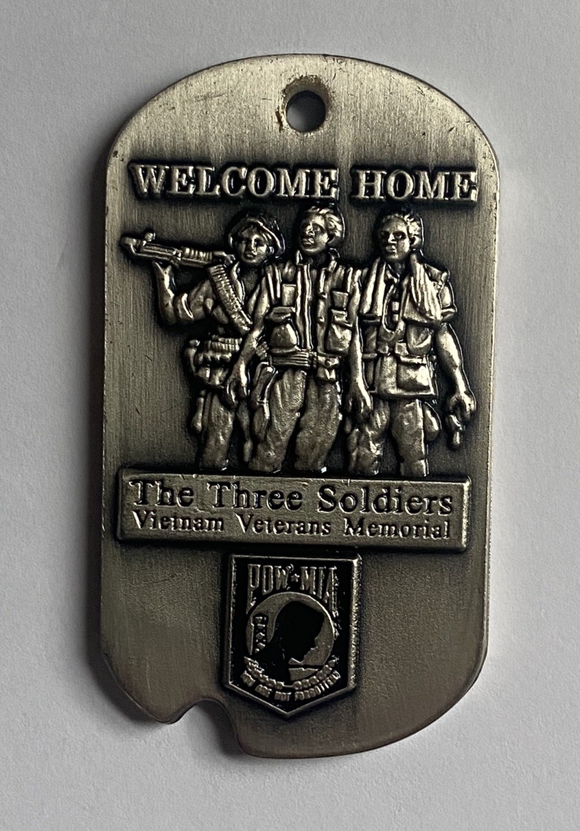 2014 Coca Cola 15th Anniversary Veterans Day Challenge Coin POW MIA Dog Tag RARE
